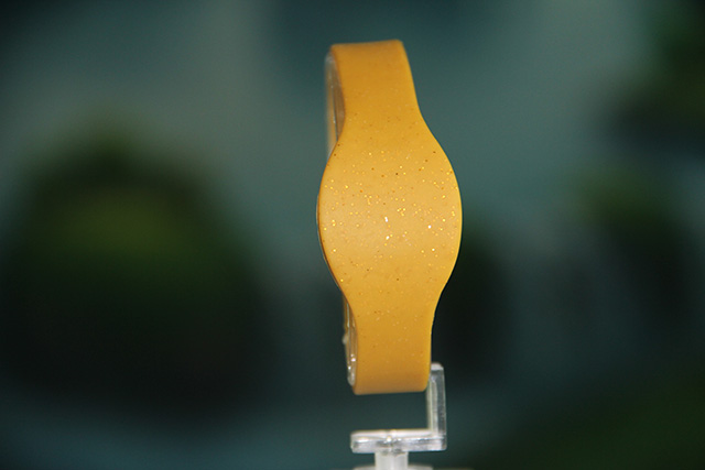 松紧腕带硬钱包怎样办理？？？