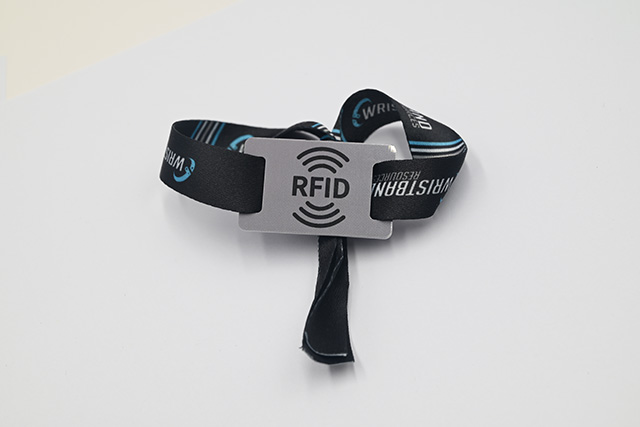 感应式PVC卡常用的芯片有哪几种呢？？？？？