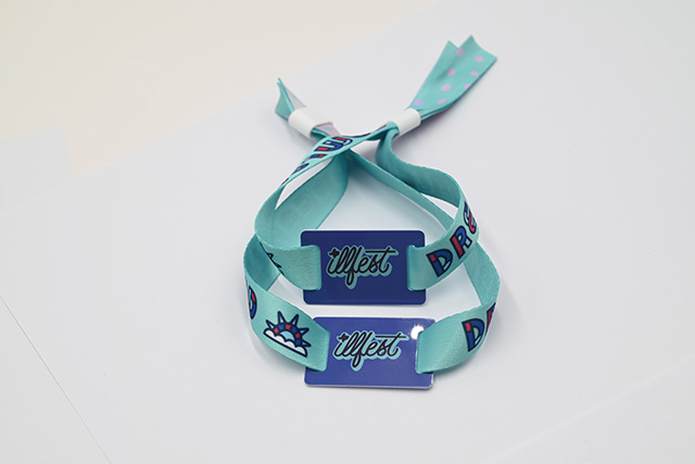 什么是无源RFID钥匙扣卡，，，，，，什么是有源RFID钥匙扣卡，，，，，，在运用中有什么区别