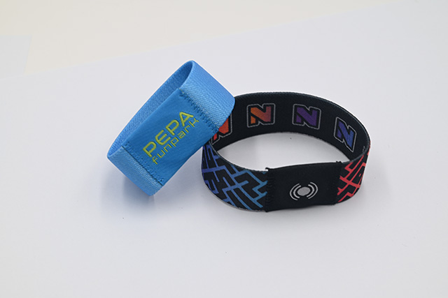 公交一卡通“卡”在哪儿？？？