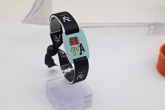 银行滴胶卡升级在即，，，国产芯片及滴胶卡生产制作厂家都准备好了吗？？？