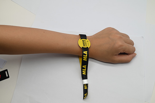 硬币卡一样平常用于特殊场合，，，，主要用于机械或装备配套设施